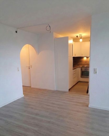 Helle 2‑Zimmer‑Wohnung mit großem Balkon – zentral in Hämelerwald – Wohnbereich