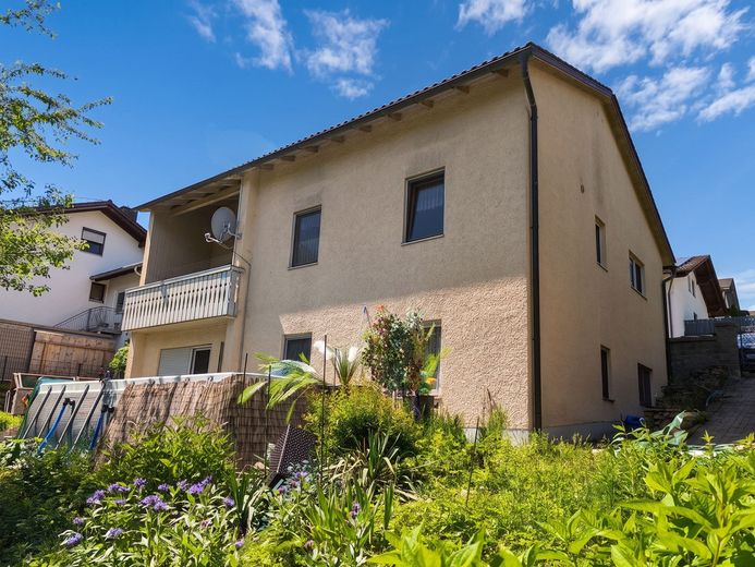6-Zimmer-Einfamilienhaus in Ruderting mit Pool & Blick ins Grüne – Foto 4