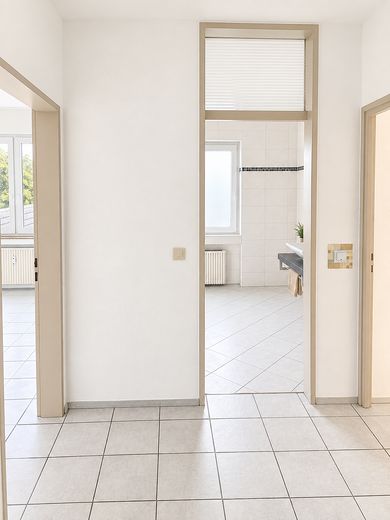 Über den Dächern von Langenfeld – 3 Zimmer mit Balkon & Einbauküche – Diele 2