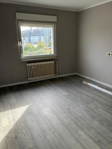 Appartamento di tre locali nel centro di Engelskirchen-Loope – Schlafzimmer
