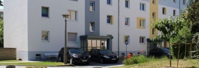 Mieszkanie w samym centrum miejscowości.