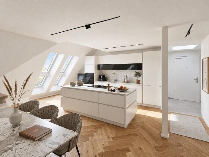 Última planta con ascensor: ático de 131 m², renovado y ampliado en 2025/26 – Potsdam West – Kochinsel und Essbereich