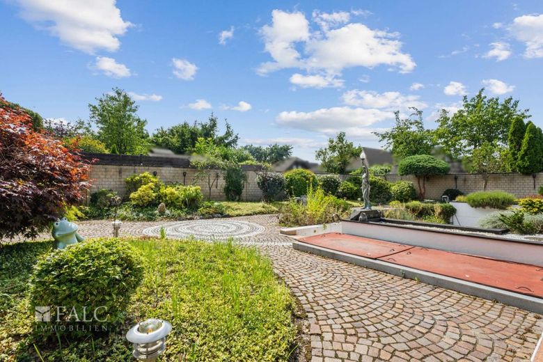 Provisionsfrei: Großzügiges Architektenhaus mit stilvollem Komfort und intelligenter Ausstattung – Garten