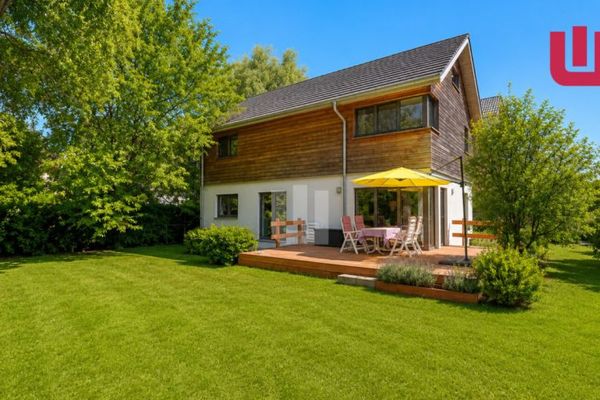 WINDISCH - Traumhaftes, energieeffizientes EFH auf großem Grundstück in Ortsrandlage - frei ab 08/27