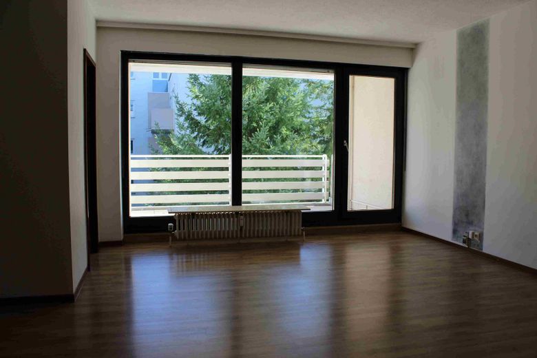Wohnzimmer zum Balkon
