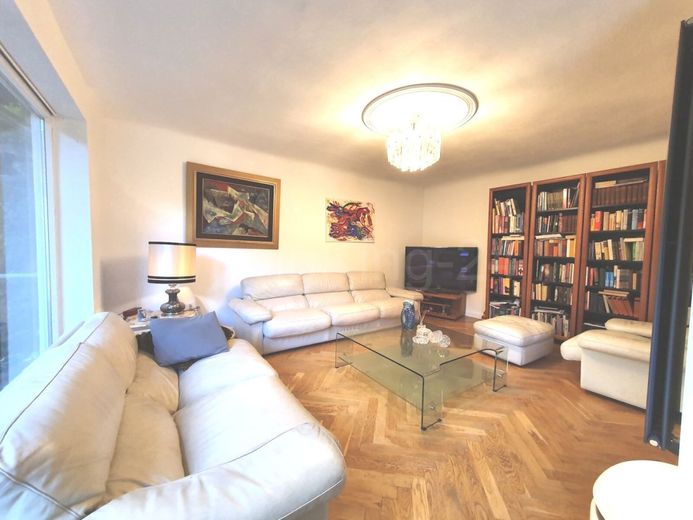 ++ BESONDERES EINFAMILIENHAUS + SONNENTERRASSE + GARTEN IN TRAUMLAGE!! ++ – WOHNBEREICH