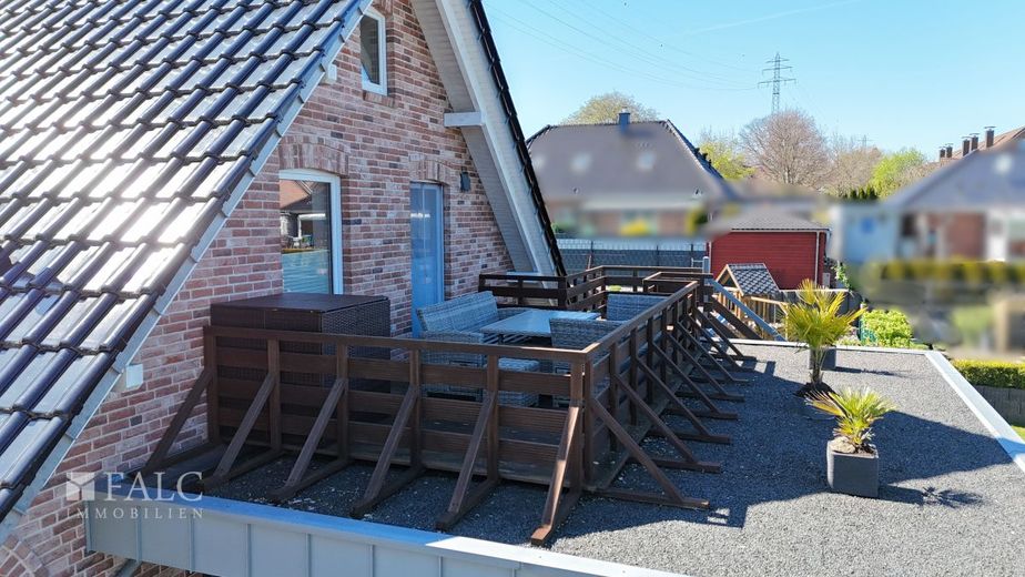 Modernes Kapitänshaus mit Kanalblick in Rendsburg – Dachterrasse