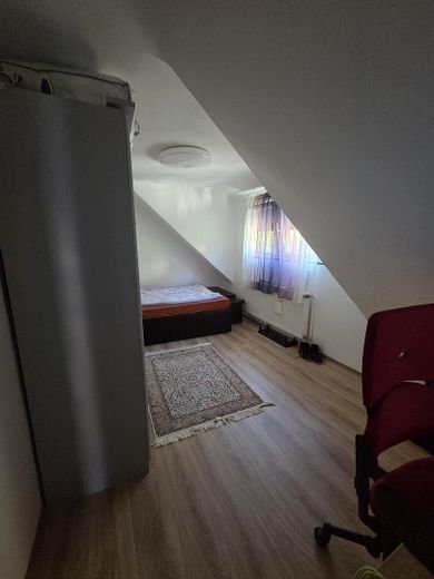 Schlafzimmer 5 