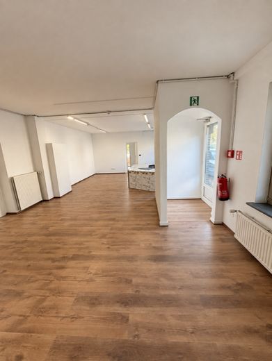 ¡Sin comisión! Nave de almacenamiento de 725 m² incl. oficina en Barsbüttel – Büroraum Haupteingang EG