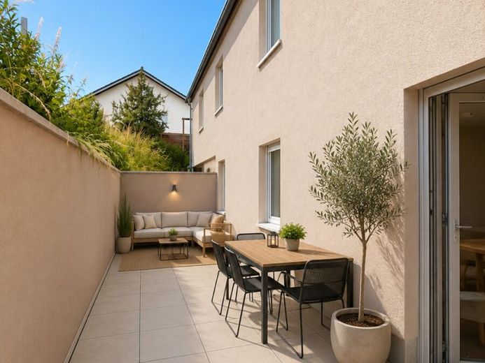 Hochwertige Erdgeschosswohnung mit 3 Zimmern und zwei Terrassen – फोटो 1