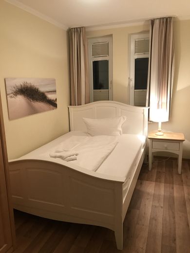 Beim Frühstückskaffee schon den Meerblick genießen – 3-Zimmer-Wohnung in allerbester Lage – ...und am Abend