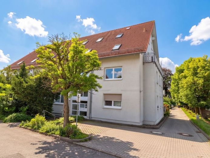 helle 4-Zimmer-Maisonettewhg. mit Balkon und Tiefgaragenstellplatz in westlicher Stadtlage*** – Foto 1