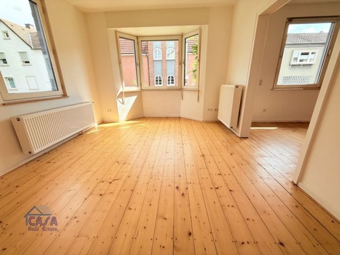 Leben Sie Ihren Traum vom Eigenheim:
Saniertes, großzügiges Haus mit großem Grundstück – Foto 1
