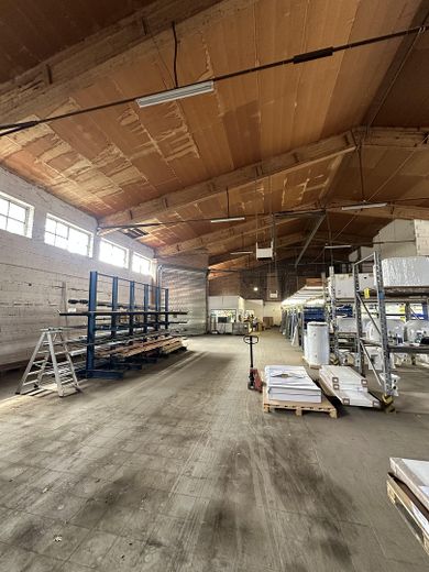 Hall as storage / workshop approx. 600 sqm with office and utility room / toilet, heated – Foto 4