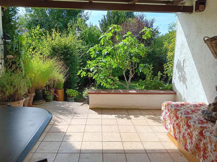 Worms Innenstadt-West'te müstakil 1 aile evi, büyük bahçe – überdachte Terrasse