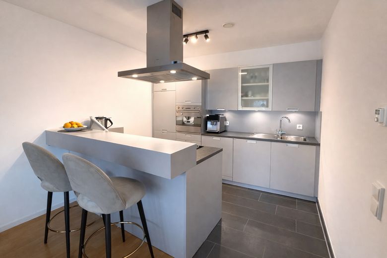 Amueblado: moderno apartamento de 4 habitaciones en los Welfenhöfen (limitado a dos años) – Küche_1