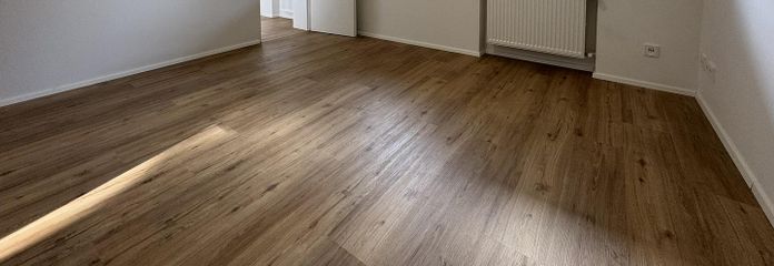 With garden access | First occupancy after renovation - Bright 1.5-room apartment in Munich-Giesing +++ – Wohnzimmer Ansicht 1