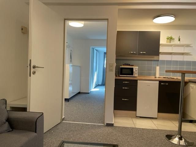 Großes Mehrfamilienhaus mit 5 Wohneinheiten - EG komplett barrierefrei – Küche / Flur WHG Souterrain