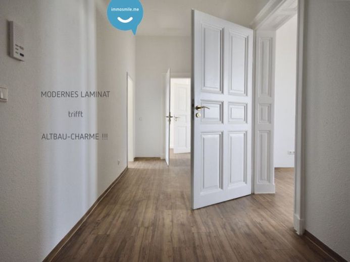 Eindrucksvolle große Räume • Tageslichtbad mit Wanne & Dusche • Laminat • Stuckdecken • jetzt Mieten – Foto 1