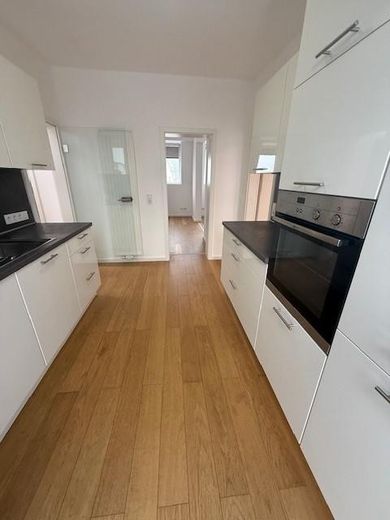 Luxus DG-Wohnung im Zentrum von Nienburg mit großem Balkon – Foto 8