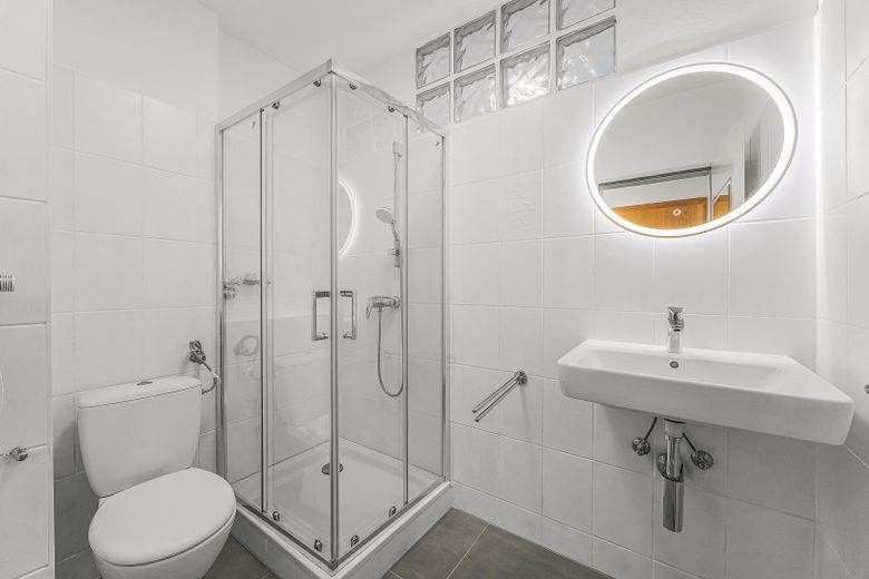 Świeżo wyremontowane mieszkanie z wymarzonym balkonem i widokiem w stronę słońca. Zapytaj już teraz! – Zdjęcie 4