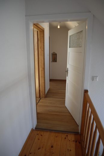 Einfamilienhaus mit kleinem Garten und Garage in Heuchlingen – Foto 16