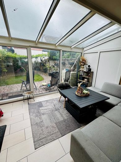 Casa unifamiliare ben tenuta in posizione periferica a Ludwigshafen Ruchheim – Wintergarten