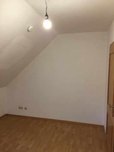 Nowoczesne, wymarzone 2,5-pokojowe mieszkanie galeryjne w M.-Untermenzing BEZ PROWIZJI – Schlafzimmer