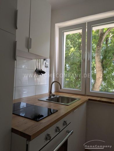 Helle, voll ausgestattete 2-Zimmer-Wohnung – f5b36e409bd3780e724da60cefa061985cf59bb5.jpg