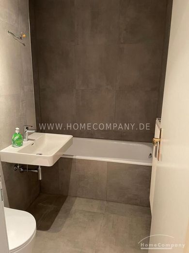 Apartamento de 5 habitaciones amueblado con cariño en Múnich Neuhausen. – 98ef2a3f8b7a7cf8ca94945cc42eb2de0a9a8cc3.jpg