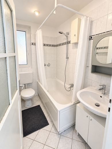 Attraente appartamento monolocale come solido investimento immobiliare – Badezimmer