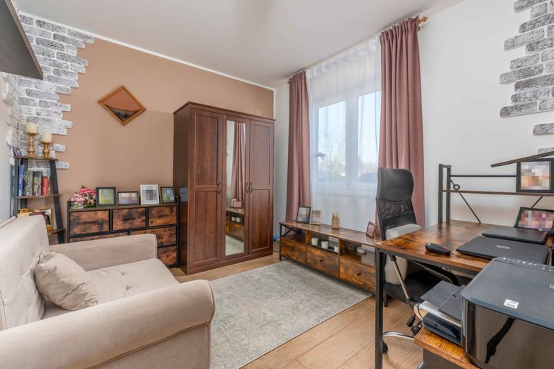 Stadtvilla in Berlin-Rudow - Zeitlos, durchdacht und sofort bezugsfertig – Büro/Gästezimmer - vielseitig nutzbar