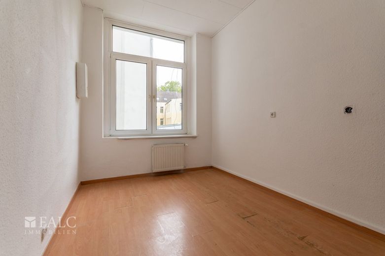 Charmantes Mehrfamilienhaus mit Entwicklungspotenzial – Schlafraum 1.OG
