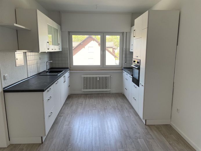Frisch renovierte 2-Zimmer-Wohnung für 1-2 Personen, Balkon, Einbauküche, ca. 61 m², Lünen-Wethmar – Küche