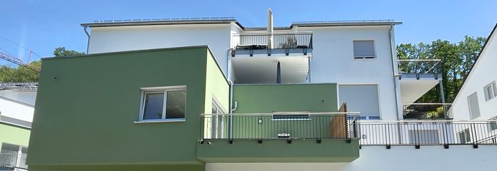Exklusive 4,5-Zimmer-Wohnung 2 Balkone und EBK – Hausansicht