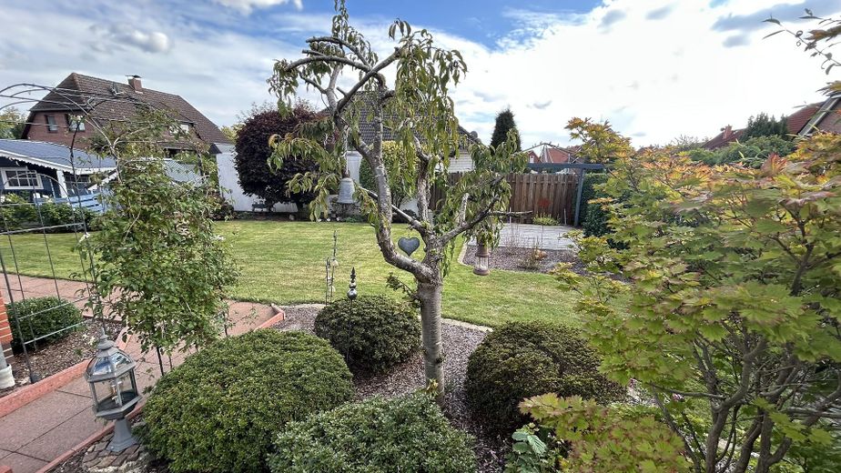 Zadbany dom jednorodzinny w Dörverden-Westen z dużym ogrodem, piwnicą i garażem – Garten