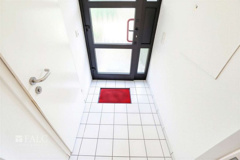 Das Traumhaus für die Familie! – Hauseingang