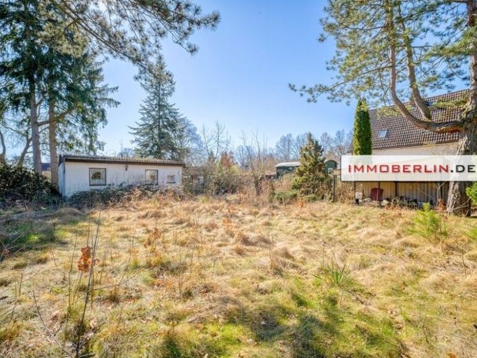 IMMOBERLIN.DE - Großes Baugrundstück in hervorragender Mikro- & Makrolage – Foto 1