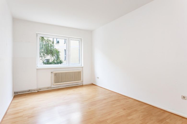 Bezugsfreie 2-Zimmer-Wohnung mit Balkon – Foto 2