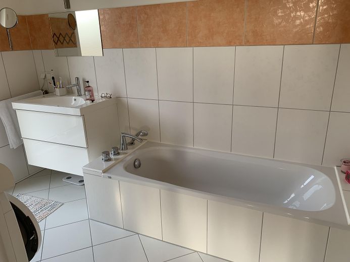 Bad DG mit Wanne