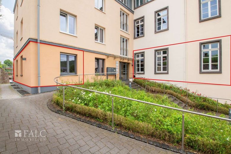 Historische Eleganz! Büro- und Praxisfläche in der Commende Waldbreitbach – Außenansicht