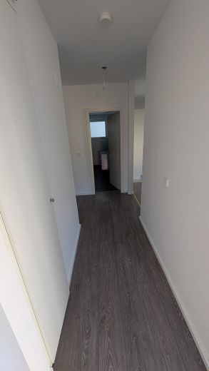 Sans commission : appartement moderne de 3,5 pièces à Köln-Weidenpesch – Flur inkl. Abstellkammer
