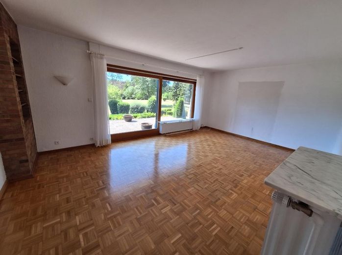 Großzügiges Einfamilienhaus in Alleinlage mit 3.250 qm Grundstück – Foto 3
