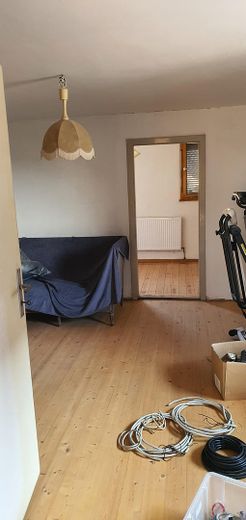 Vecchio casale con 9 stanze, garage e tre piani sottotetto – Foto 25