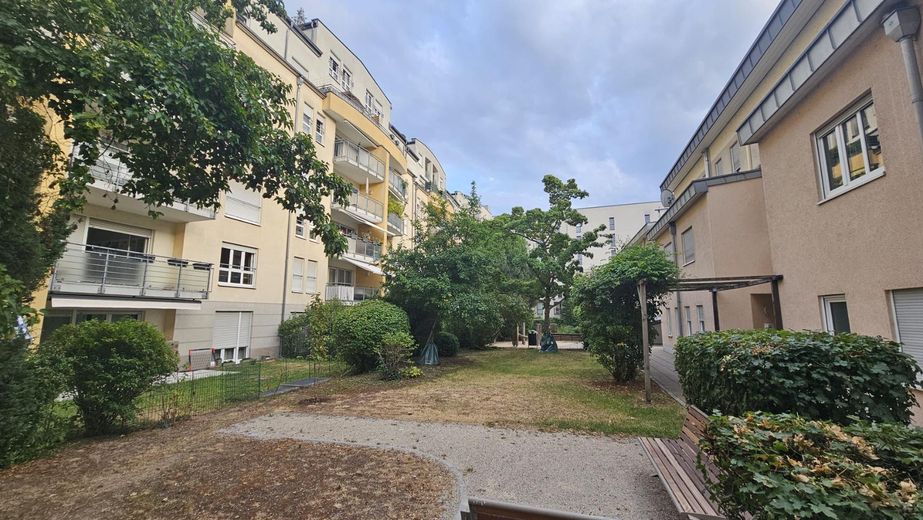 Provisionsfrei zum Sofortbezug: Attraktive, sonnige 3 Zi-Wohnung im Deutschherrnviertel – Innenhof