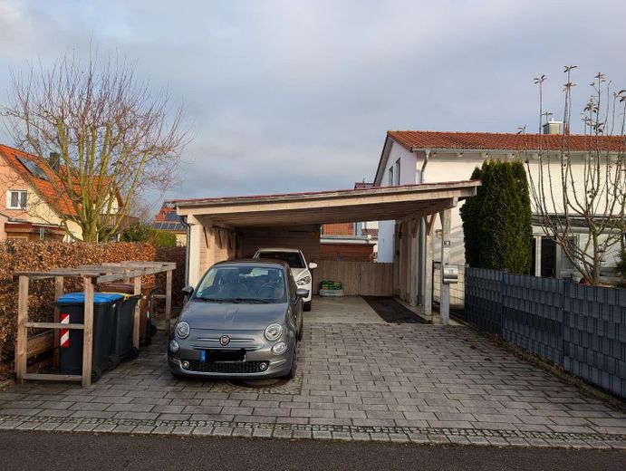 Carport & Grundstückseinfahrt