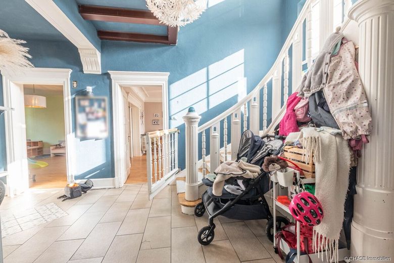 Herrliche Altbau-Stadtvilla als Doppelhaushälfte - Bevorzugtes Wohnen in Hessisch Oldendorf! – Eingangsflur