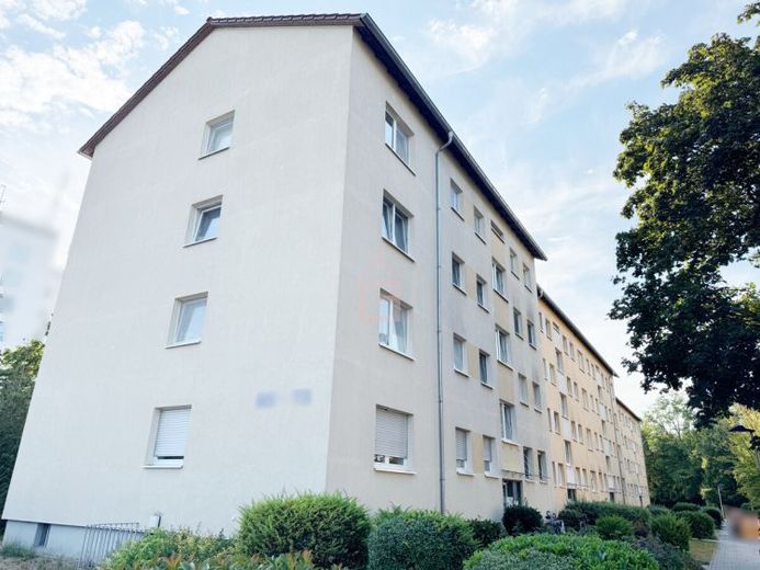 Uso proprio o investimento! Appartamento di 4 locali con loggia a Langen – Foto 1