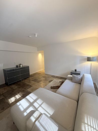 Möblierte Wohnung in historischer Villa mit exklusiver Lage an der Kölner Riviera – Foto 4
