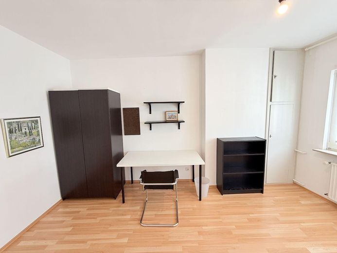 Bonn-Zentrum: 2,5-Zimmer-Wohnung mit Terrasse & Panoramablick, 1A-Lage Fußgängerzone – 2. Schlafzimmer